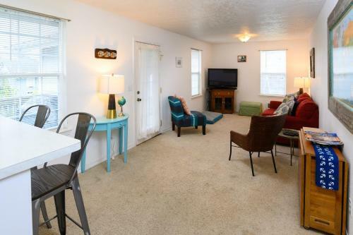 Karr Beach House On 5th