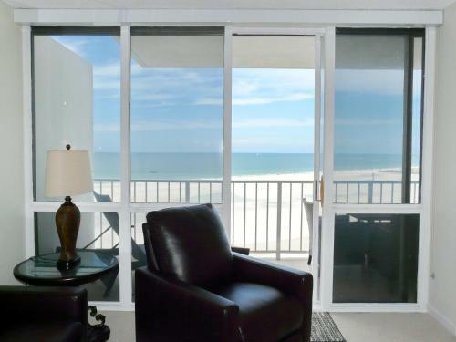 Tradewinds 1003