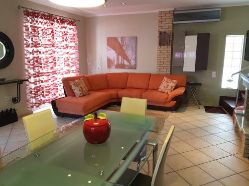 Deluxe Apartment Portside