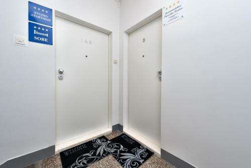 Hostal Accommodation Piazzetta Marina