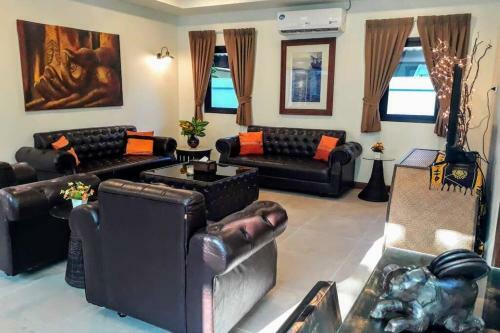 3 Bedroom Villa Shine