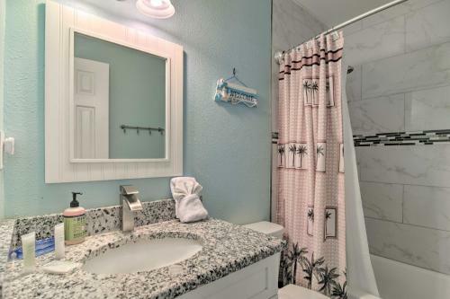 Colorful Coastal Escape - Walk To The Beach!
