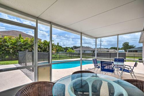 Home With Private Pool In Peaceful Neighborhood