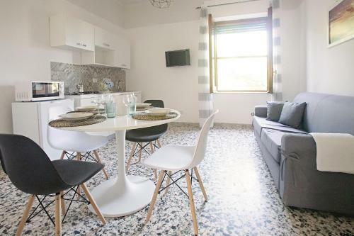 Ciraccio Apartments