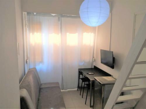 Apartamento Tiny Studio In Kalamata Long-term Rental Offer