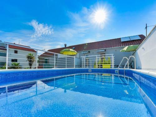 Villa Dragica Mit Pool Und Terasse, Direkt Am Meer