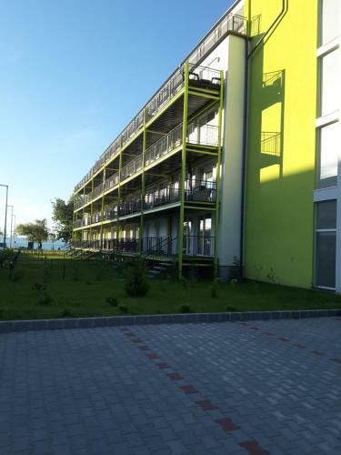 Ez�st Apartman