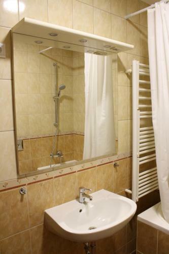 Hostal Kedvenc Vend�gh�z