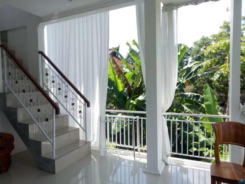 Villa Dharma Shanti