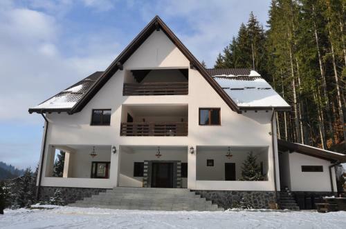 Hostal Perla Padurii