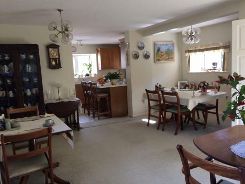 Bed & Breakfast The Grange Accommodation, Waye Farm, Ermington, Devon