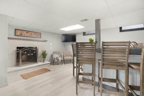 Villa Riverside Retreat