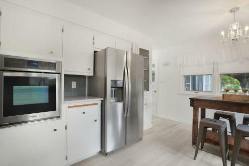 Villa Riverside Retreat