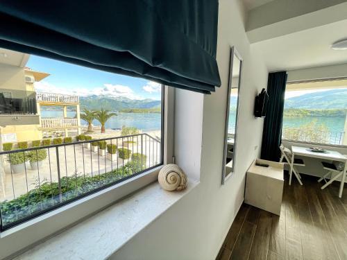 Apartments Maestral