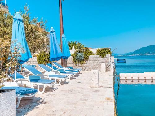 Apartments Maestral