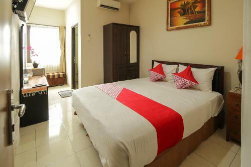 Hotel Oyo 734 Tuban Torres Accomodation