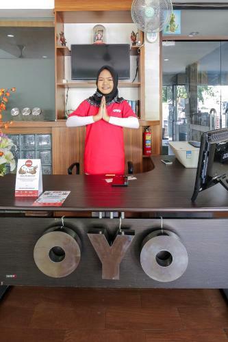 Hotel Oyo 734 Tuban Torres Accomodation