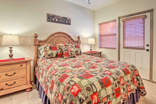 Apartamento Show Low Condo With Private Balcony And Views!