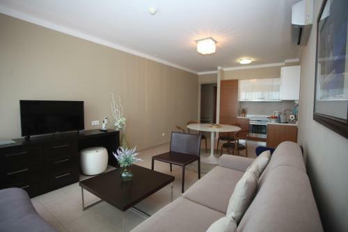Premier Apartment