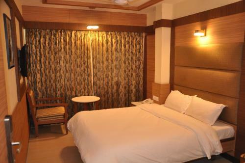 Hotel Sms Grand Inn