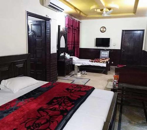 Hostal Butt Lodges 4