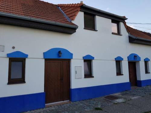 Vinn� Sklep Krav� Hora Bo?etice
