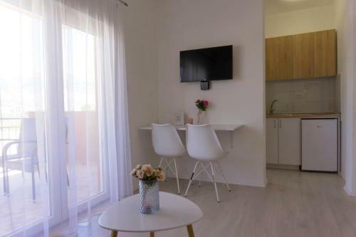 Hostal Apartmani Ogi 1