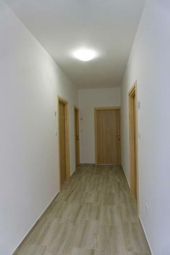Hostal Apartmani Ogi 1