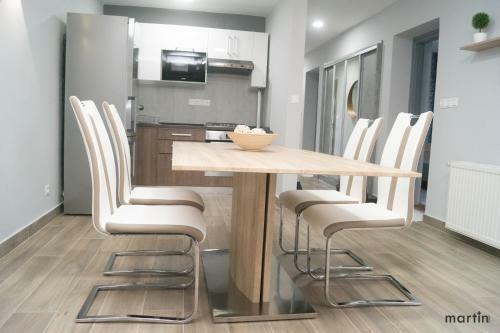 Allone Apartman