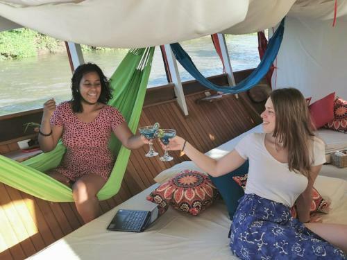 Canoa Cruise
