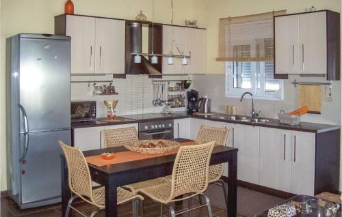 Two-bedroom Holiday Home In Korinthos