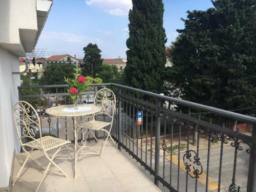 Apartamento Courtyard Seafront House