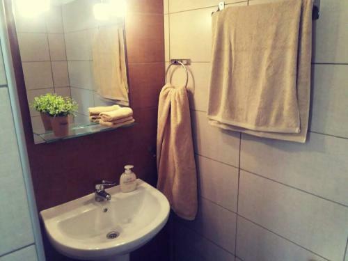 Hostal Akrogiali Studios Michaniona