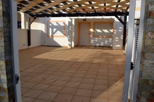 Moradia Fant�stica Com Piscina A 5 Min Da Praia