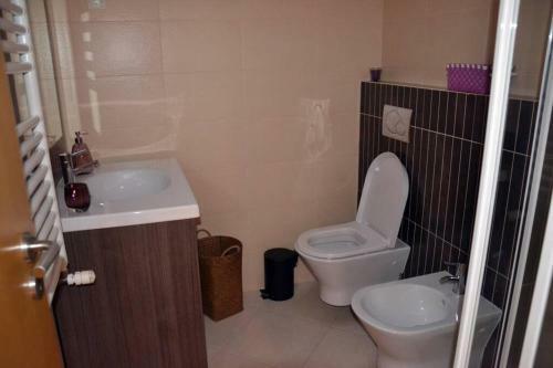 Moradia Fant�stica Com Piscina A 5 Min Da Praia