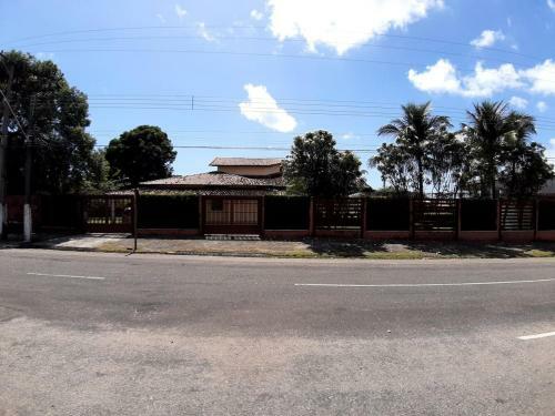 Casa Com 4 Suites E Piscina. �tima Localiza��o.
