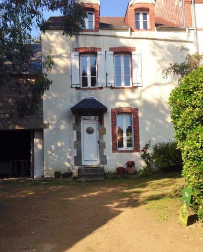 "le Vieux Nid"