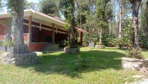 Bed & Breakfast Avocado Cottages