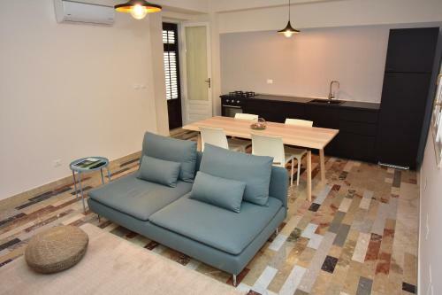 Hostal Casa Tresca - Holiday Accommodations