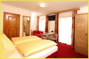 Hostal Pension Appartements �tzmooshof