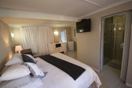 Hostal Tri-angle B&B And Guesthouse