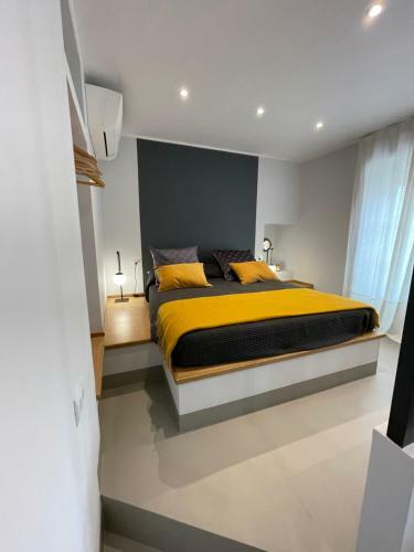 Mare E Cielo Luxury Apartment (1br)