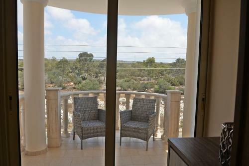 Aphrodite Nissi Villa