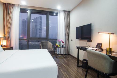 Western Skyline Hotel