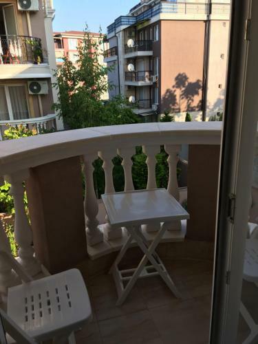 Vase Apartments