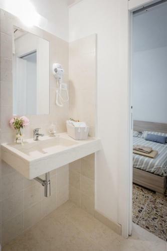 Hostal "un Posticino Carino" Camere Cagliari