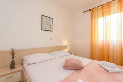 Apartments Zdravko