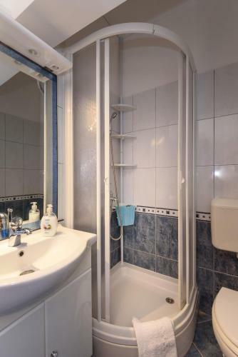 Apartments Zdravko