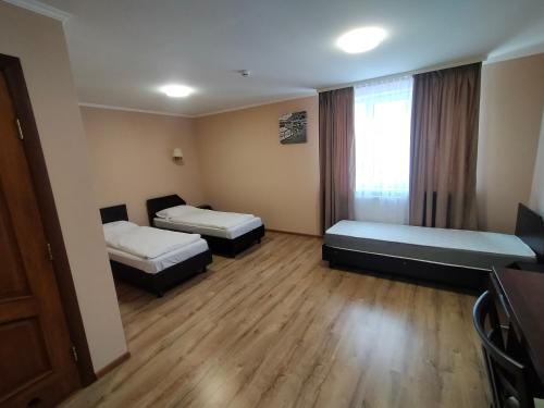 Hotel ????????