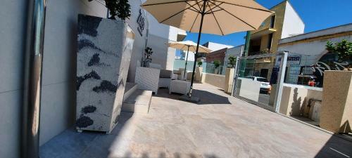 Z� G� B&B